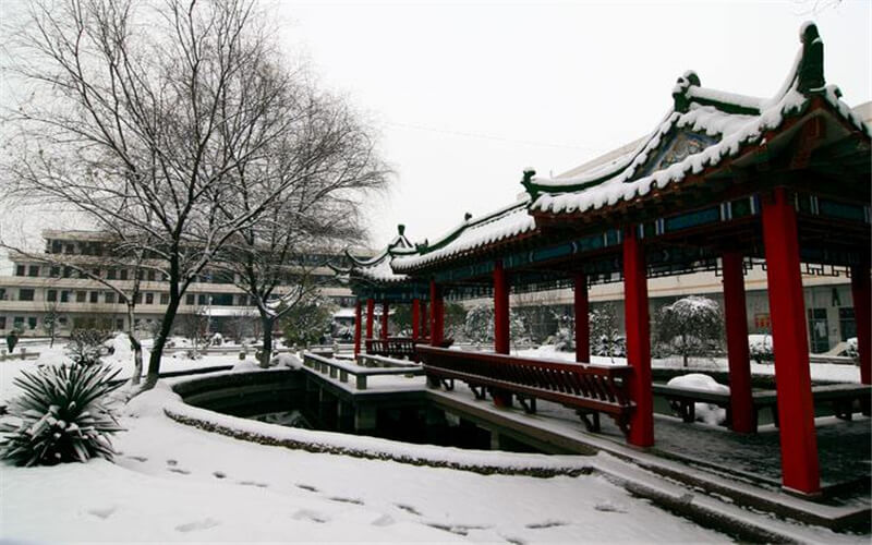 黃岡職業技術學院