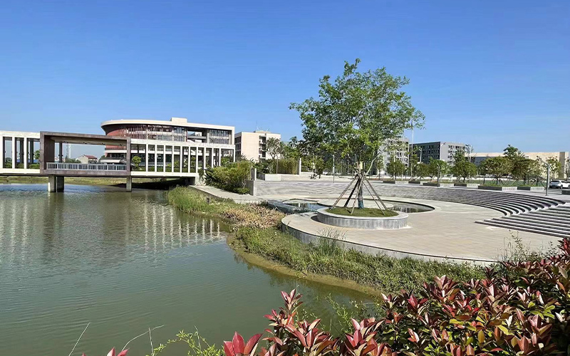 長江藝術工程職業學院